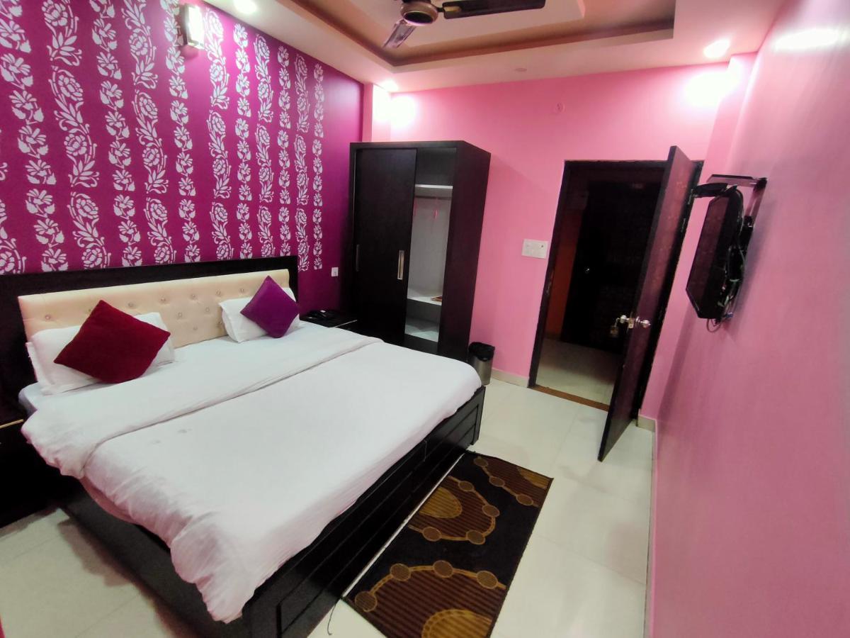 Hotel Dev Bhoomi Inn Risikés Kültér fotó