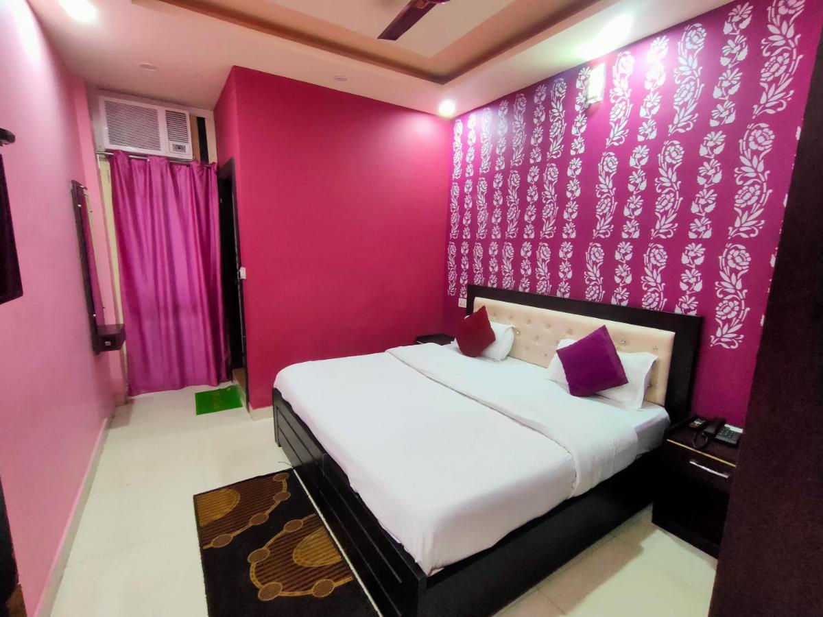 Hotel Dev Bhoomi Inn Risikés Kültér fotó